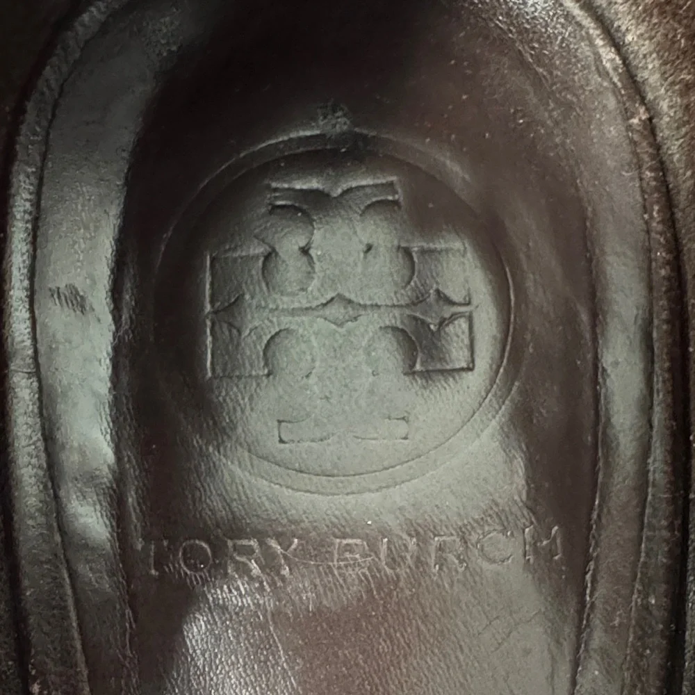 Tory Burch Leather Block Heel Pumps – Women’s Size 9